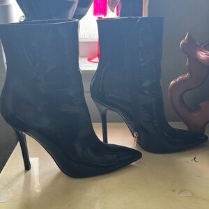Jessica Simpson Glossy Black Heeled Boots